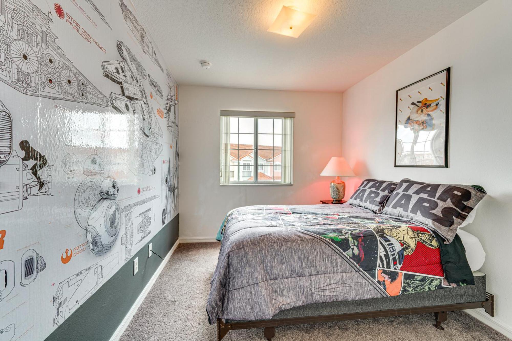 Holiday home Townhome With Lanai And Pool Access About 10 Mi To Disney!