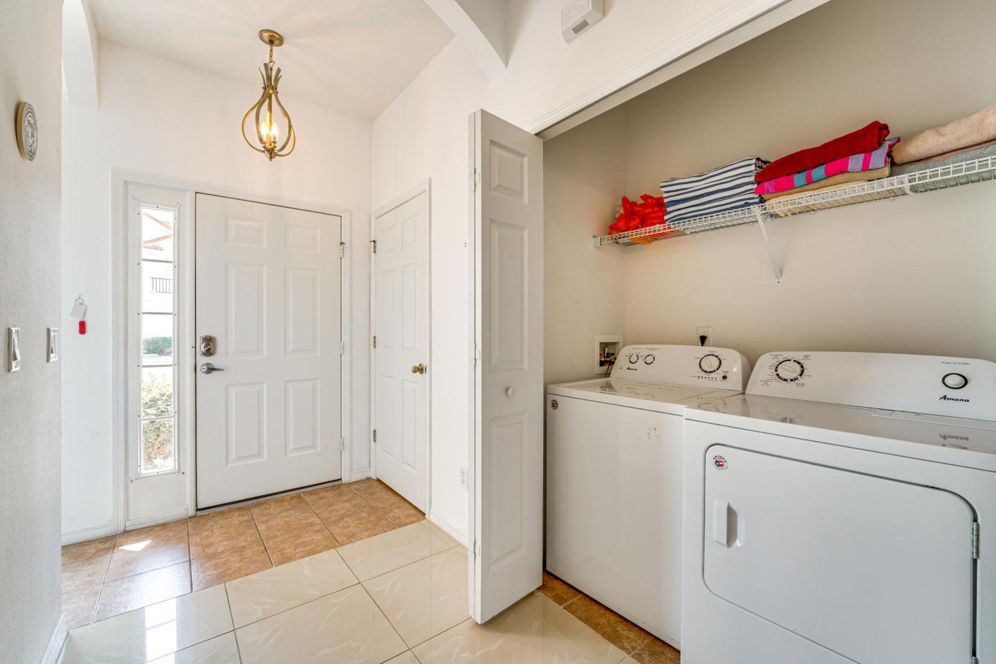 Townhome With Lanai And Pool Access About 10 Mi To Disney! Casa vacanze